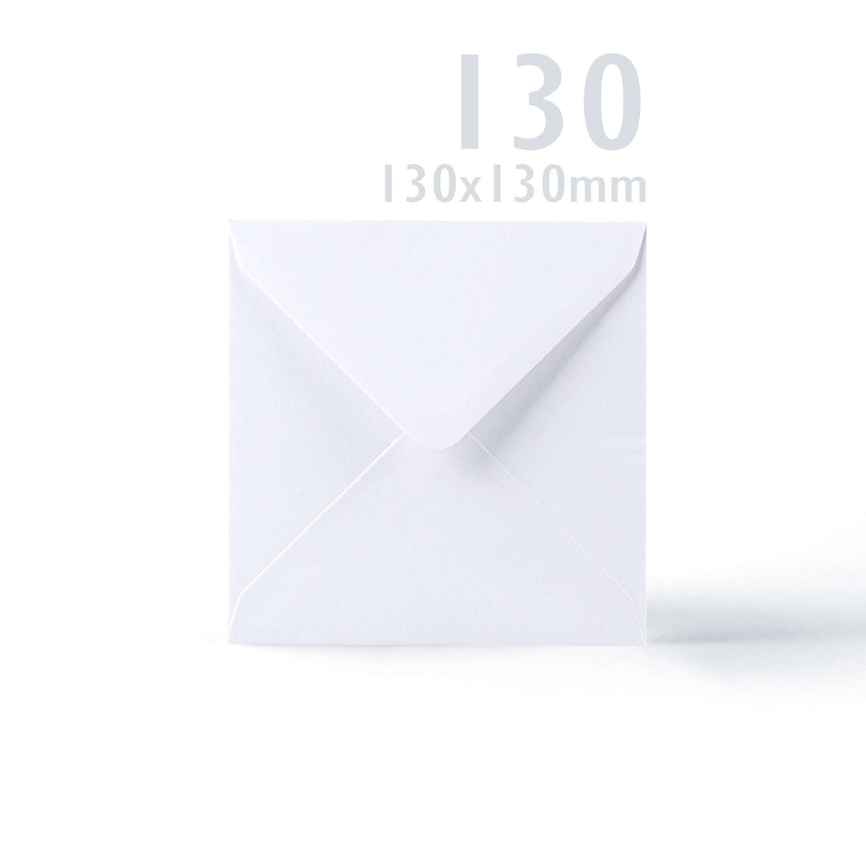 Cartes et enveloppes blanches à bord ondulé – lot