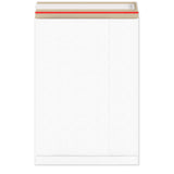 Enveloppes blanches en carton rigide
