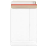 Enveloppes blanches en carton rigide