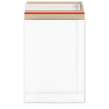Enveloppes blanches en carton rigide