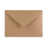 Enveloppe mouchetée 133x184 mm