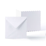 Cartes et enveloppes blanches à bord ondulé – lot