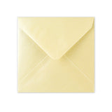 Enveloppe couleur champagne à l’effet nacré 140x140 mm