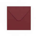 Enveloppes couleur bordeaux